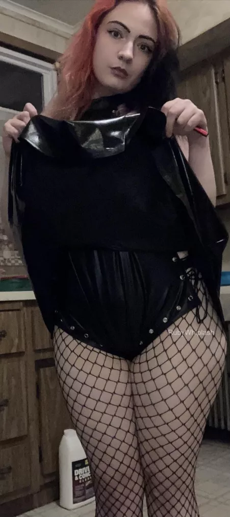 Lifts up shiny to reveal more shiny