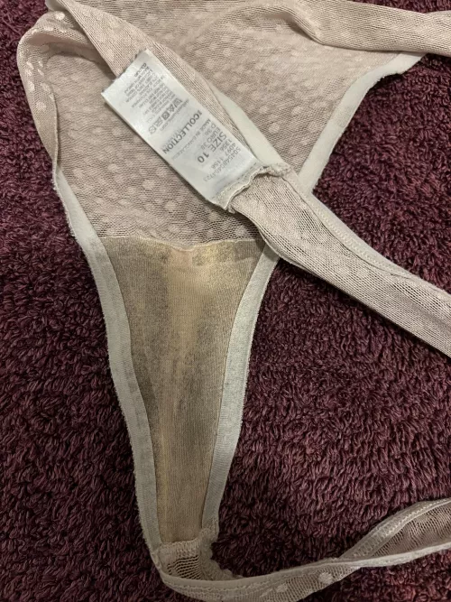 Like if you’d sniff the pussy and arse scent?