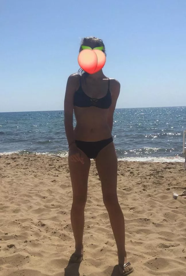 Like my bikini? 🥵