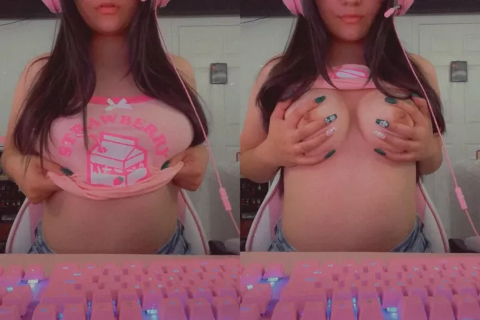 Like my cute set up? ๐๐ฅฐ Letโs play?