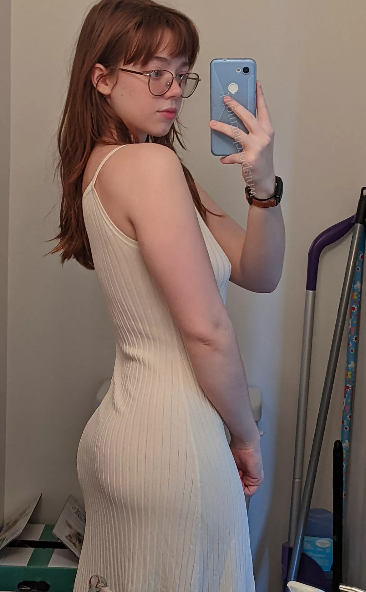 Like my dress? (20F)