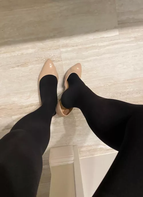 Like my favorite flats? 🤍