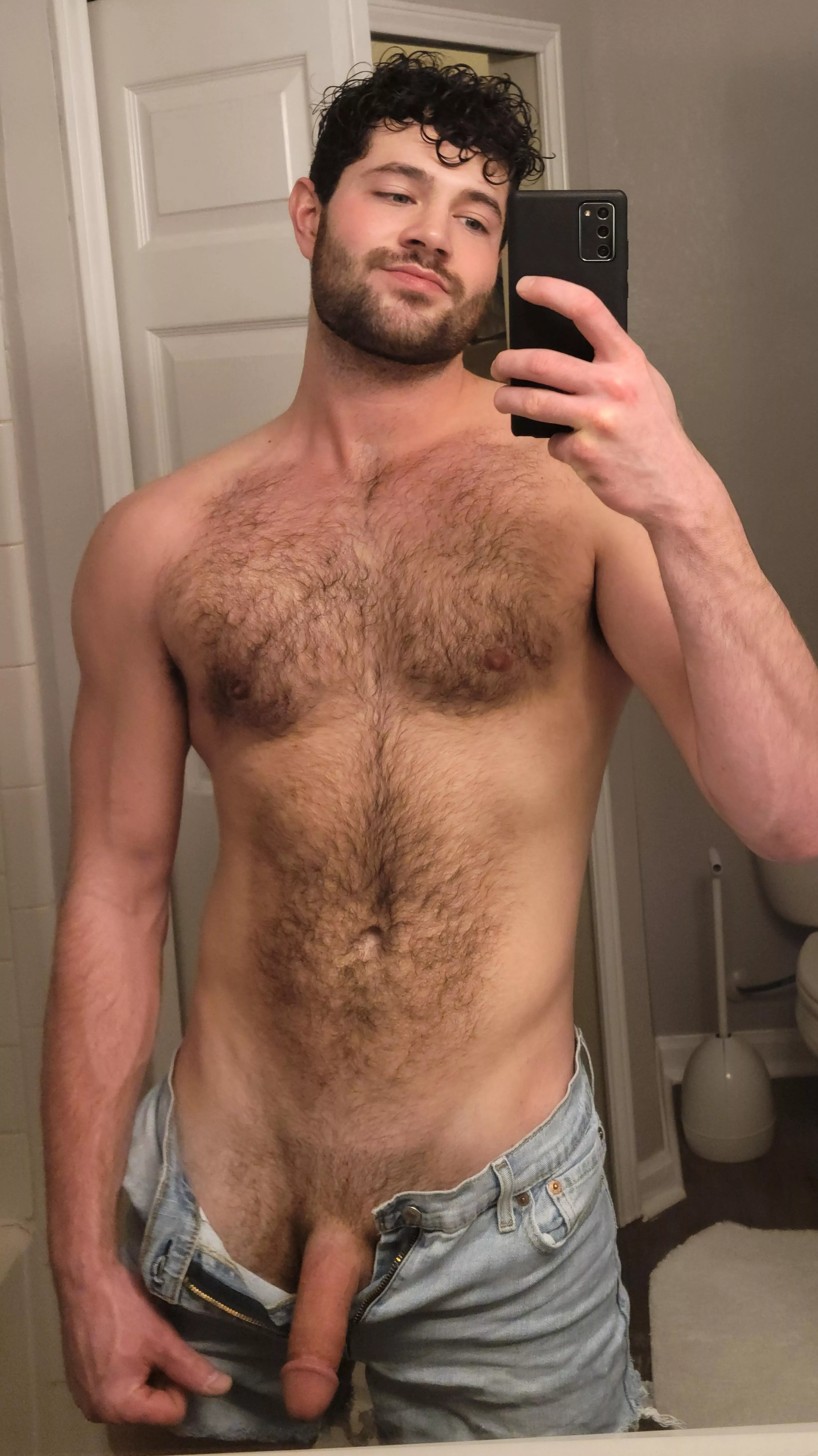 Like my jean shorts? :p