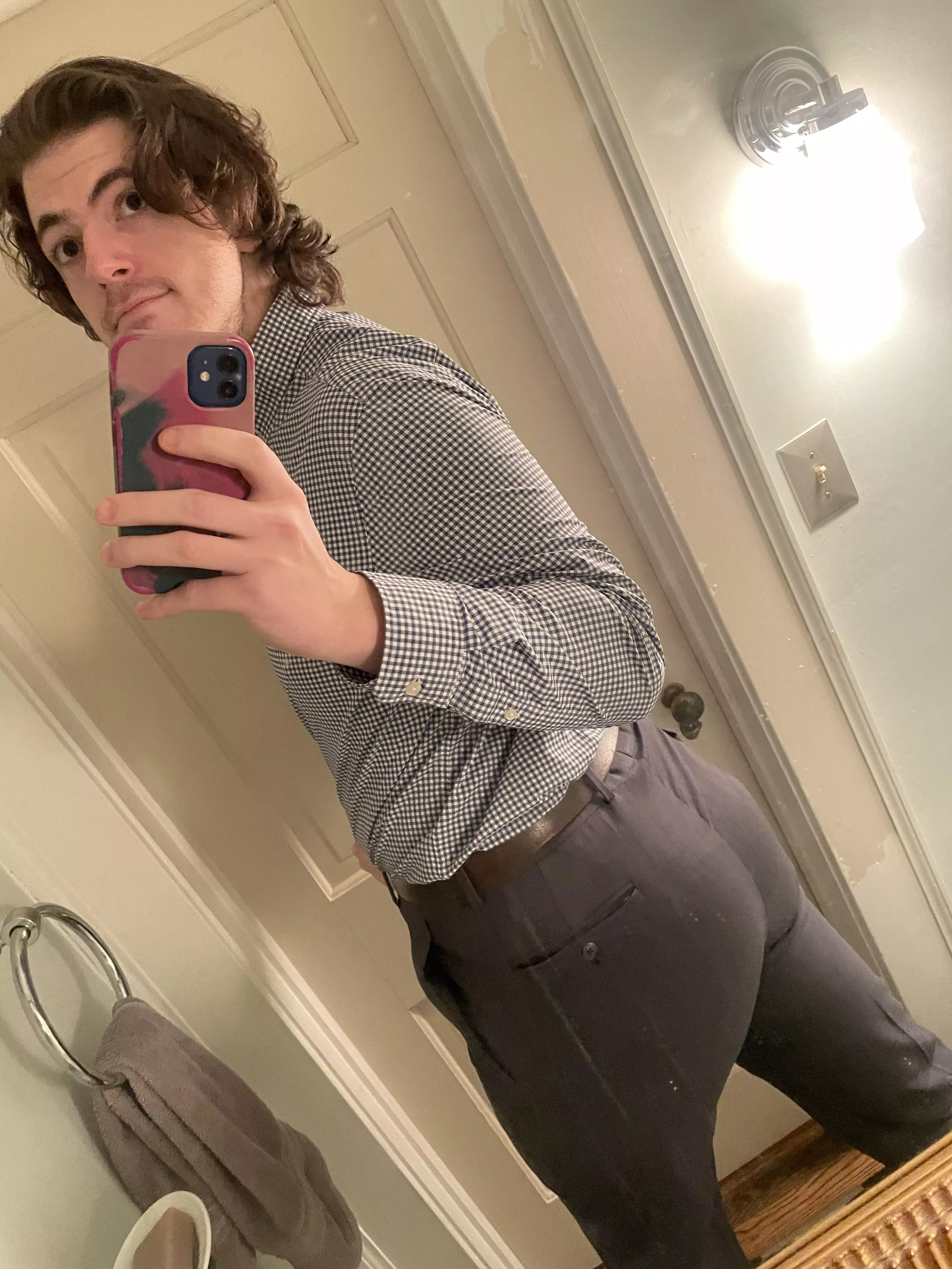 Like my outfit for work??