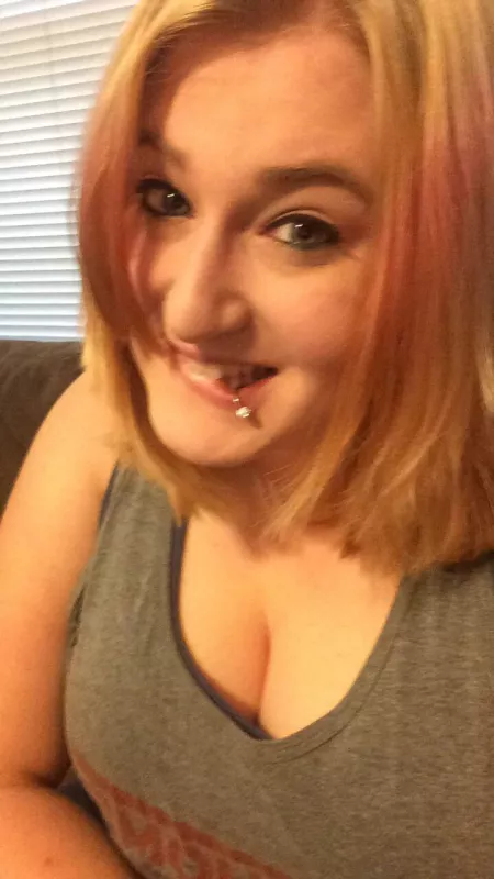 Lil innocent lip bite