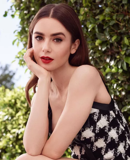 Lily Collins