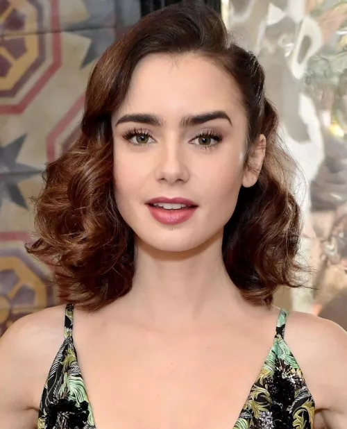Lily Collins