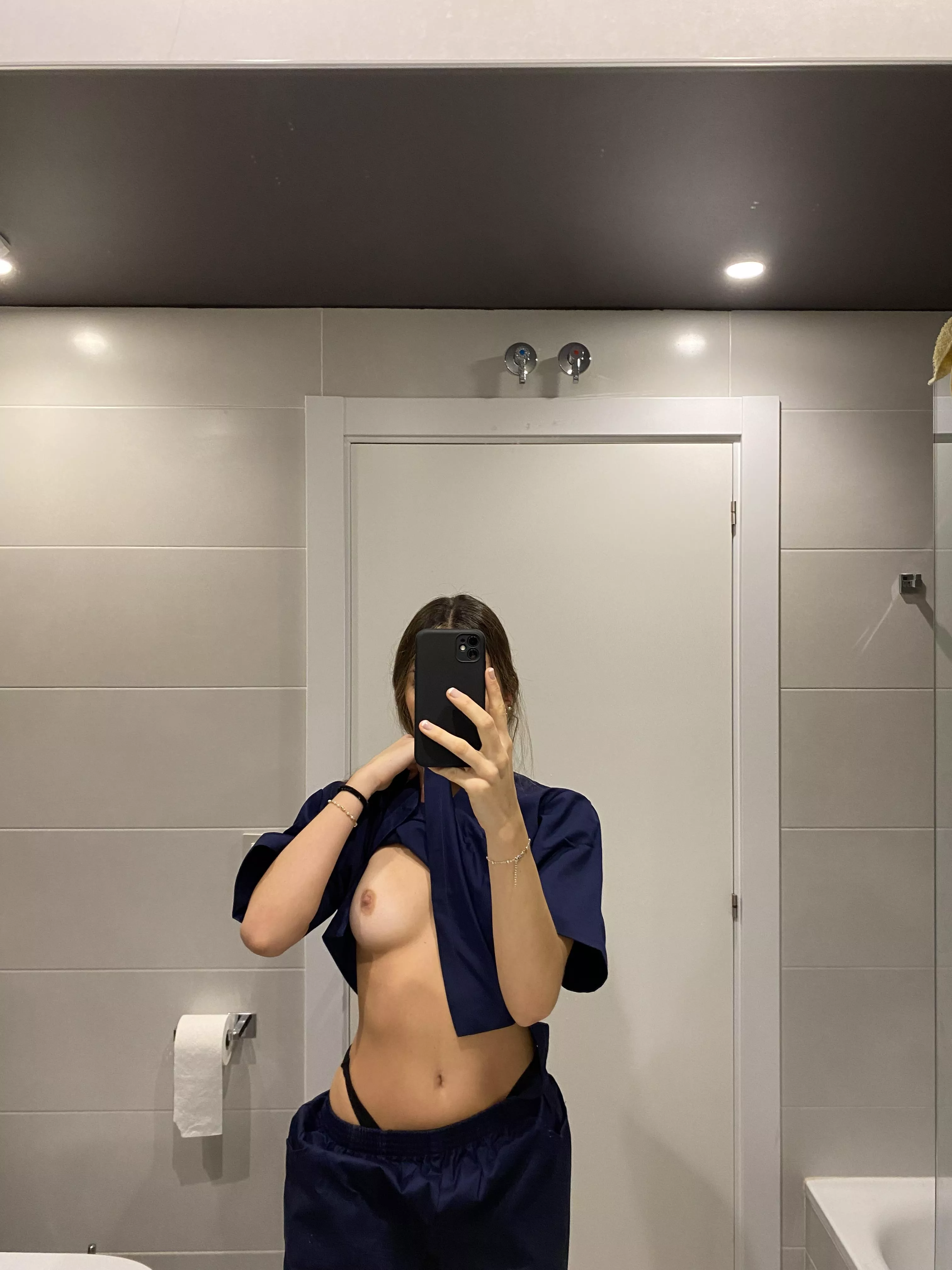 LINK PINNED ON MY PROFILE! :) UPVOTE FOR A FREE VIDEO!