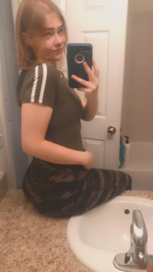 Little army brat ๐ (F18)