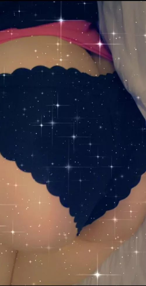 Little booties matter 🤏🏻🍑