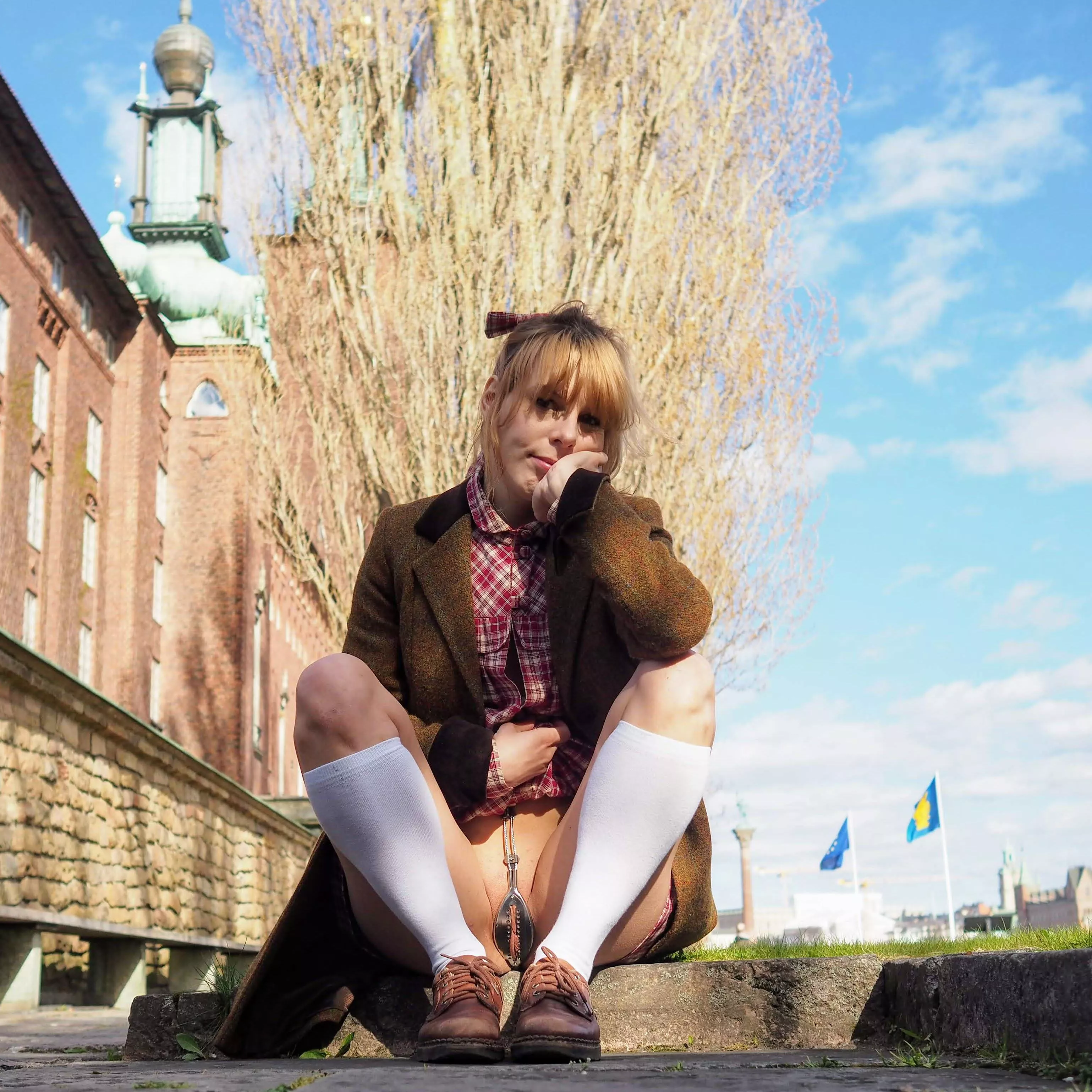 Little sult got waht she deserved [f] my pussy deserves to be locked up... considering how much dick it gets