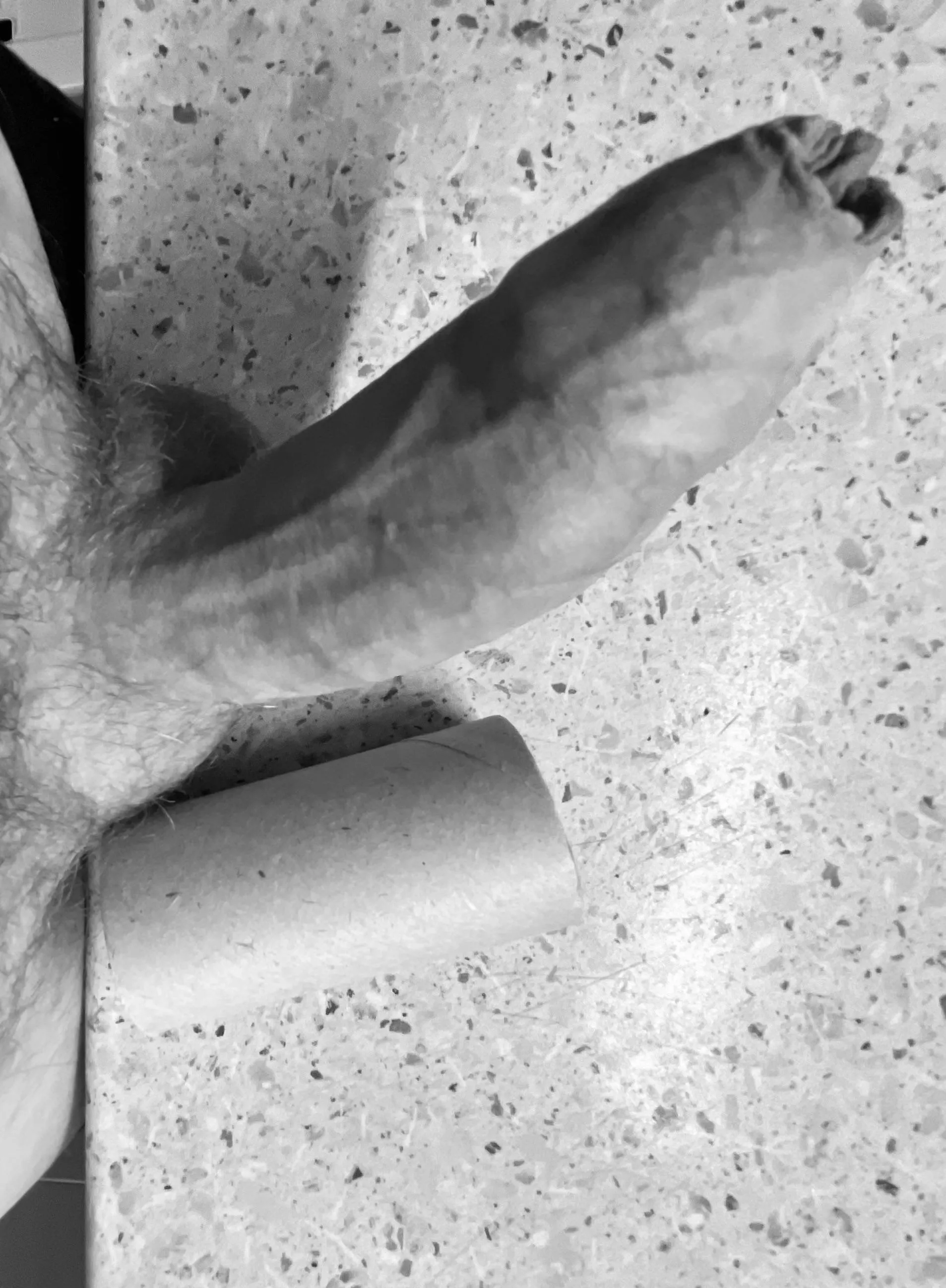 Little up, so it’s not the best comparing to tp roll. But it’s not fit anyway…