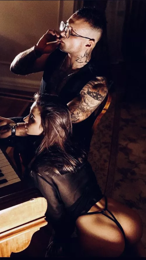 Liya Silver’s admirable dimples of Venus