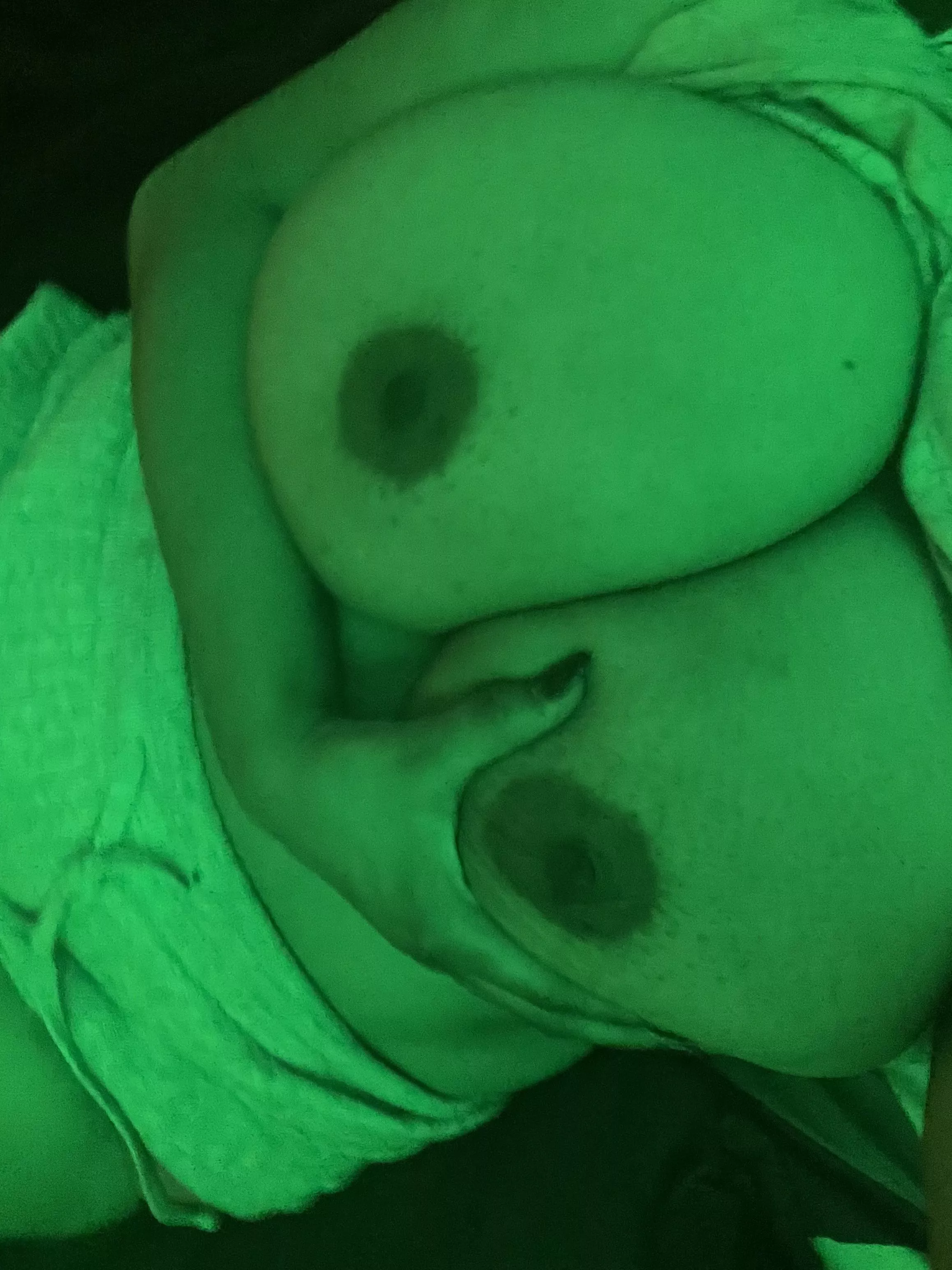 Lonely female 22 (tx)