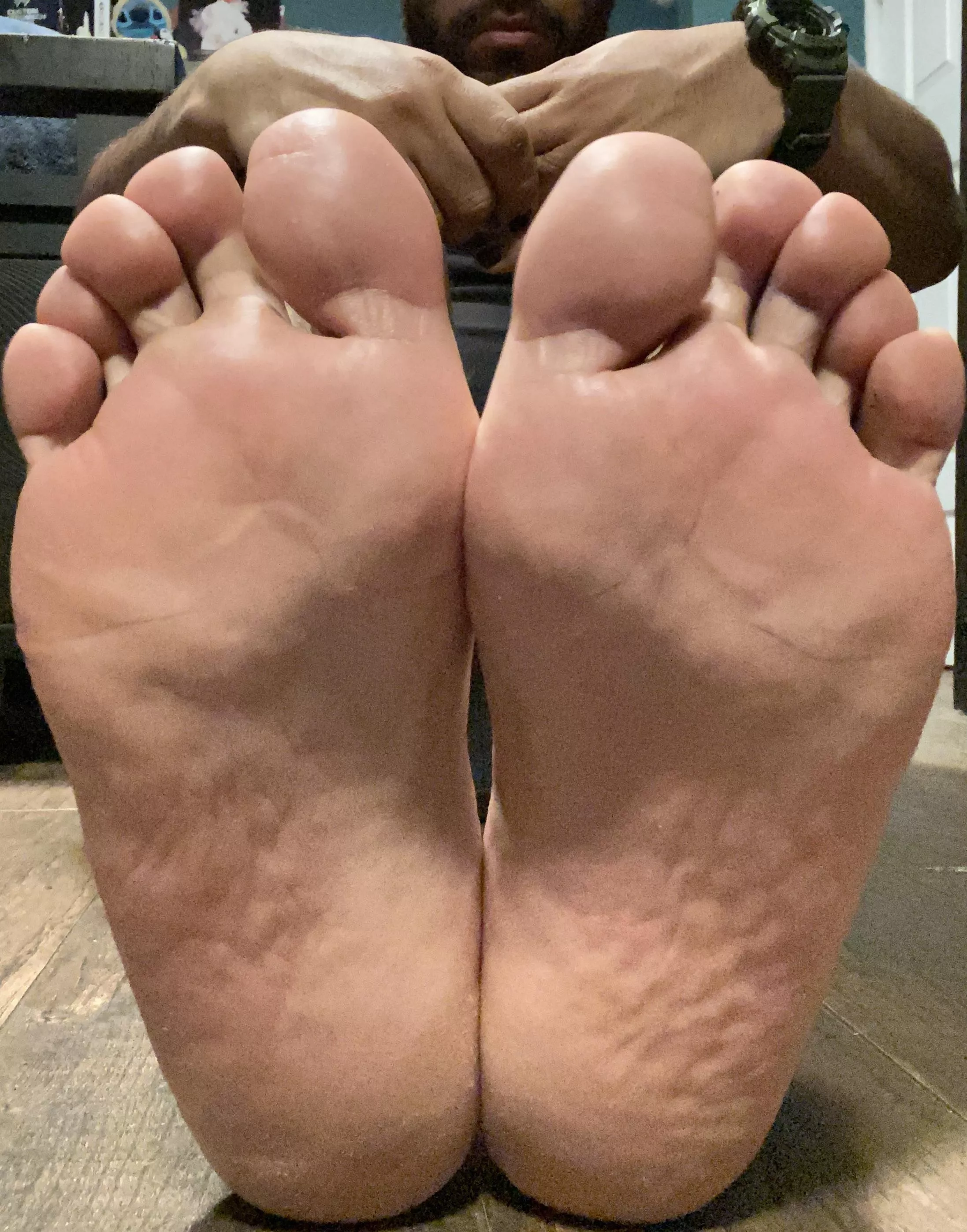 Long day at work come take a sniff😈