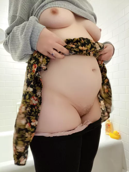 Look at the big belly I’m hiding underneath my skirt…if keep stuffing this often, I might not be able to hide my belly underneath ANYTHING ;)