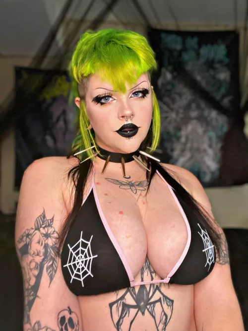 Look at this bikini top!!! I love it!π€