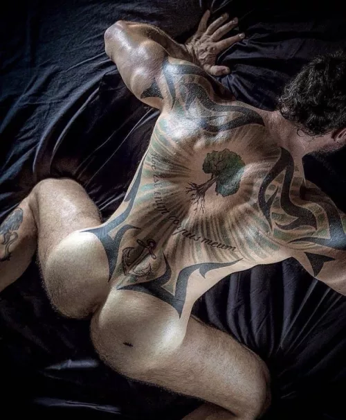 Look at this mans bod😩