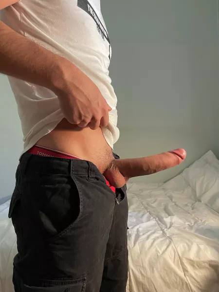 Look I made the bed π₯³Thatβs probably the most romantic I get to make you wanna fuck π