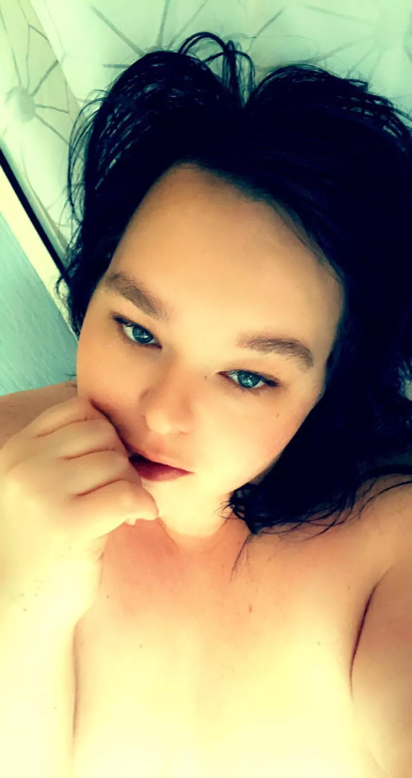 Look into my eyes while you fuck me