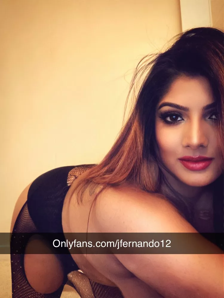 Look me in my eyes, don’t that feel nice? 😉 Link in comments xx