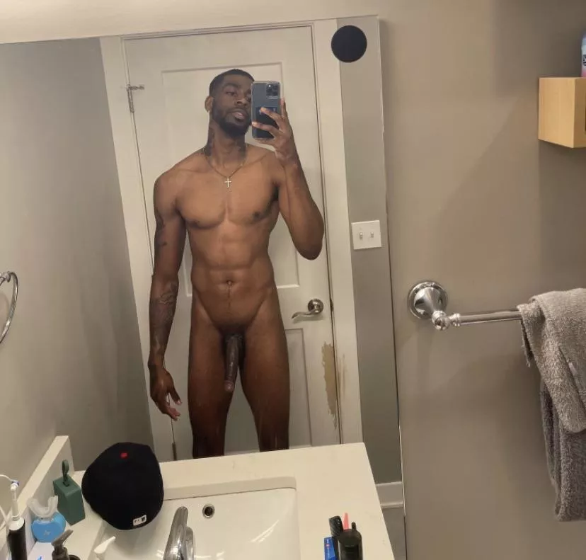 Lookin for white girl worshippers