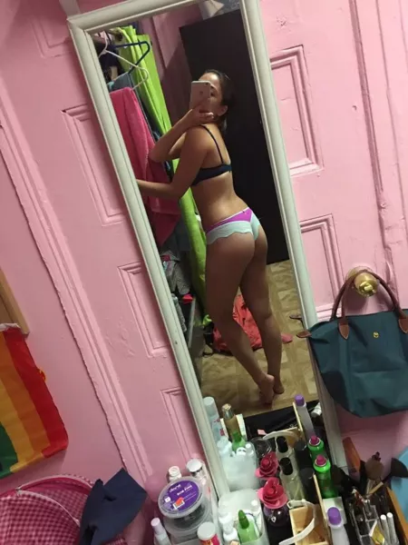 Looking a company to have fun 💋 Kik : Zara_gorg video call on skype (SELLING) What you waiting fully verify 💯💟