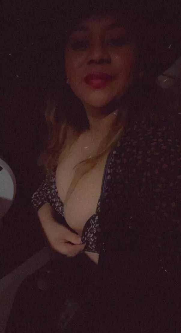 Looking around Los Angeles 26 F