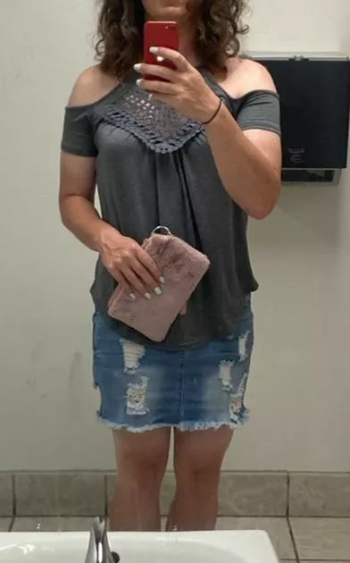 Looking for a creative and cruel sissy domme to own me next week. Kinks: bdsm, humiliation, risky public, etc. kik sub_cd_slut and let’s discuss. Looking for a creative and cruel sissy domme to own me next week. Kinks: bdsm, humiliation, risky public, etc. kik sub_cd_slut and let’s discuss.
