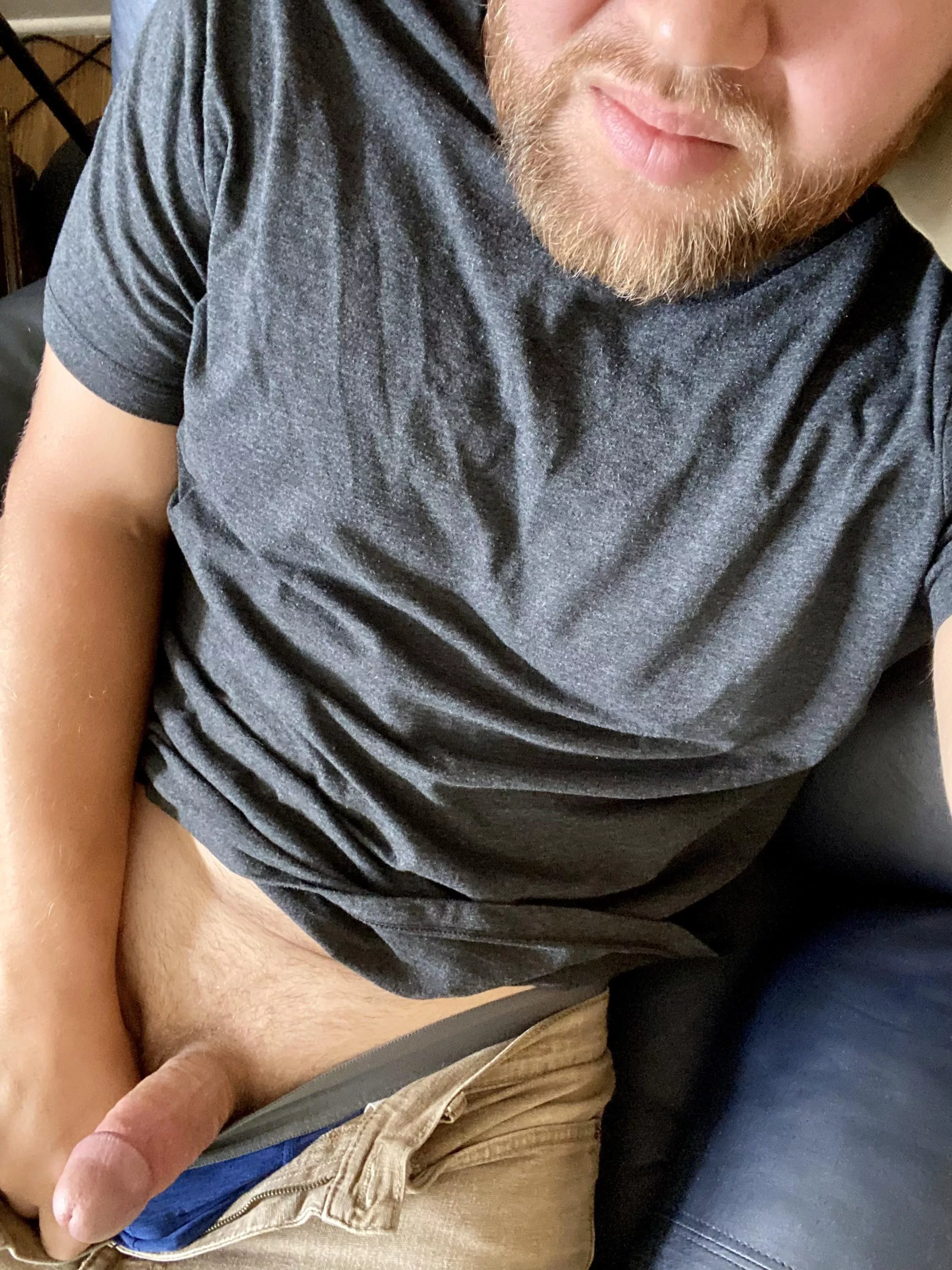 Looking for a secretary to assist when working from home. Apply in DM’s.