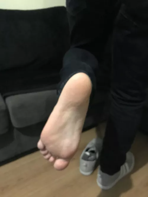 Looking for a sole mate 🦶