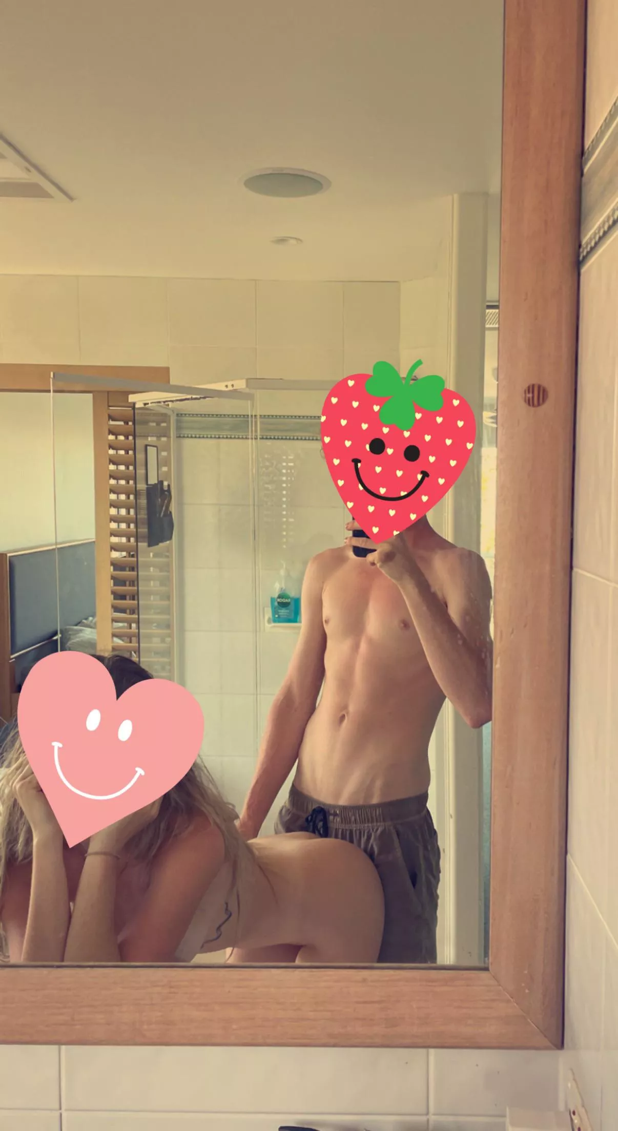 Looking for another chick to join in Brisbane ways hmu x