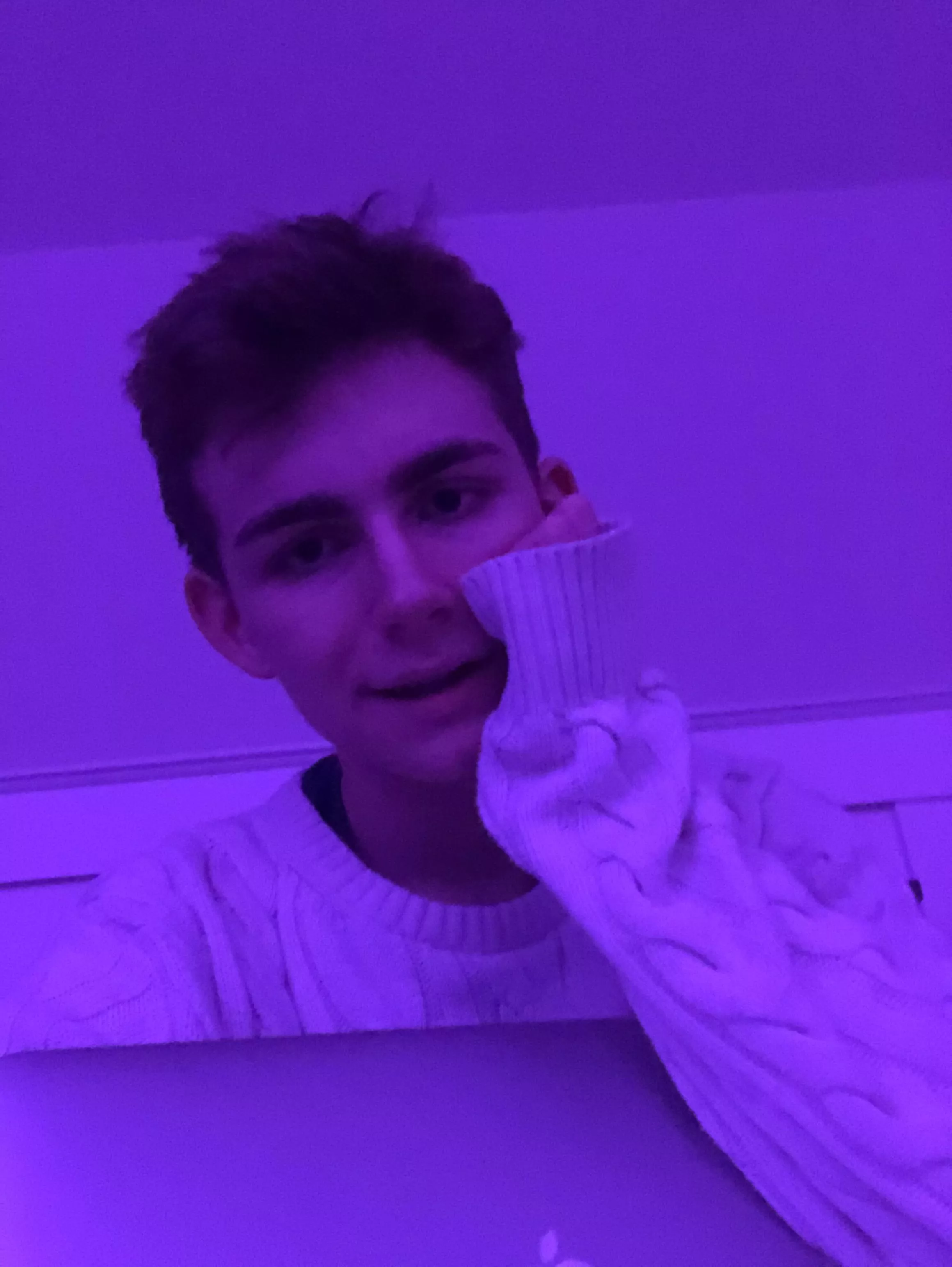 Looking for friends ^^