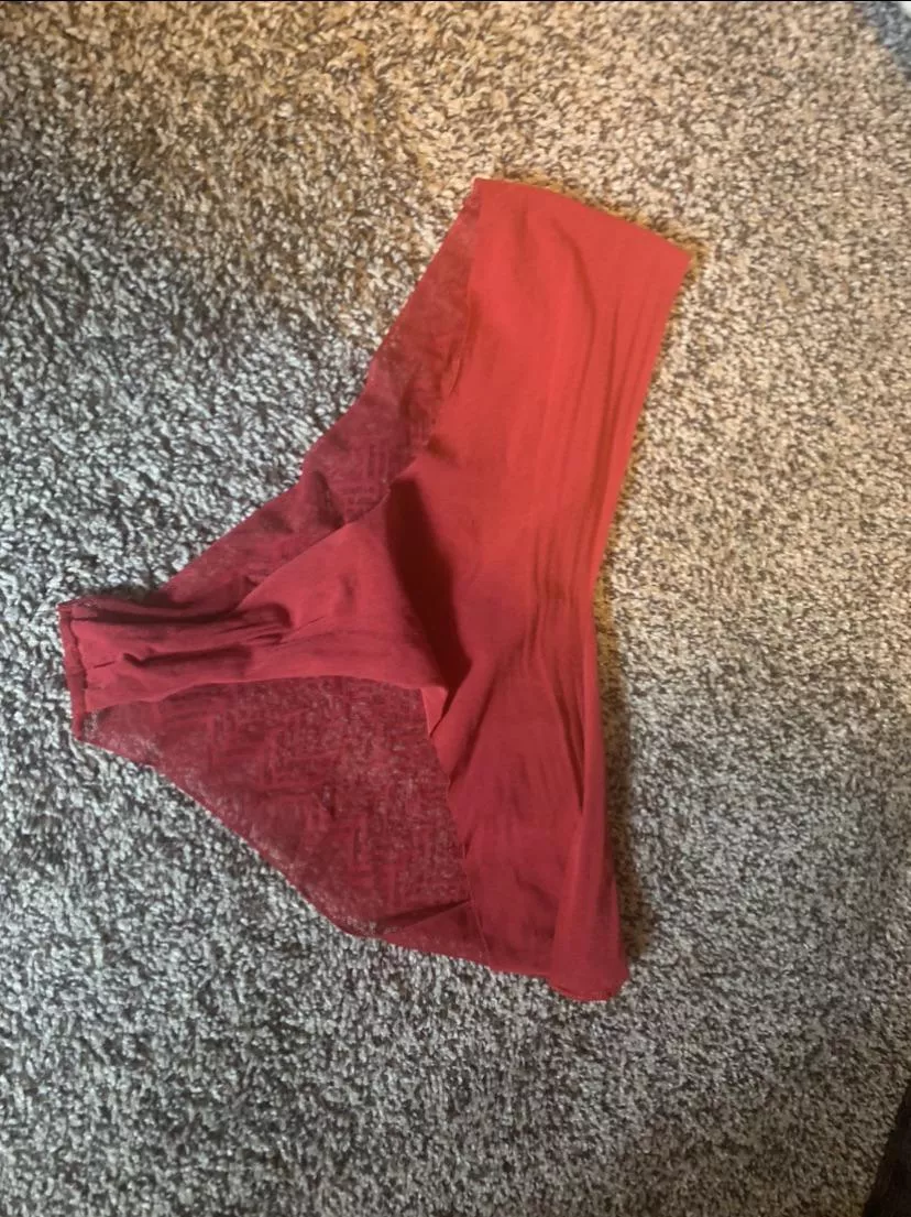 Looking for like minded husband to trade pics of wife’s dirty panties daily