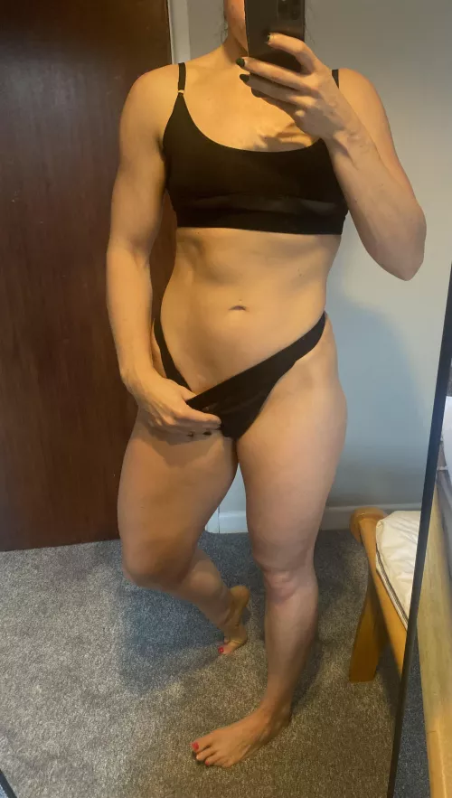 Looking for my valentine to turn me into a mess xx