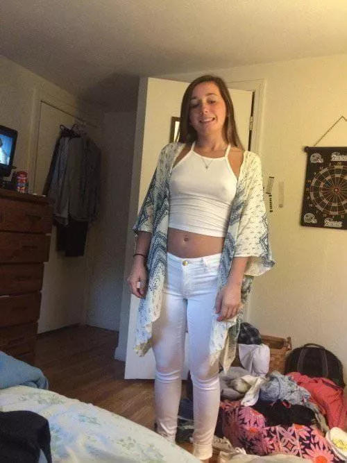 Looking to trade girlfriend. Replying only to non nude samples & those who trade nudes with face. Kik jaylesreeb