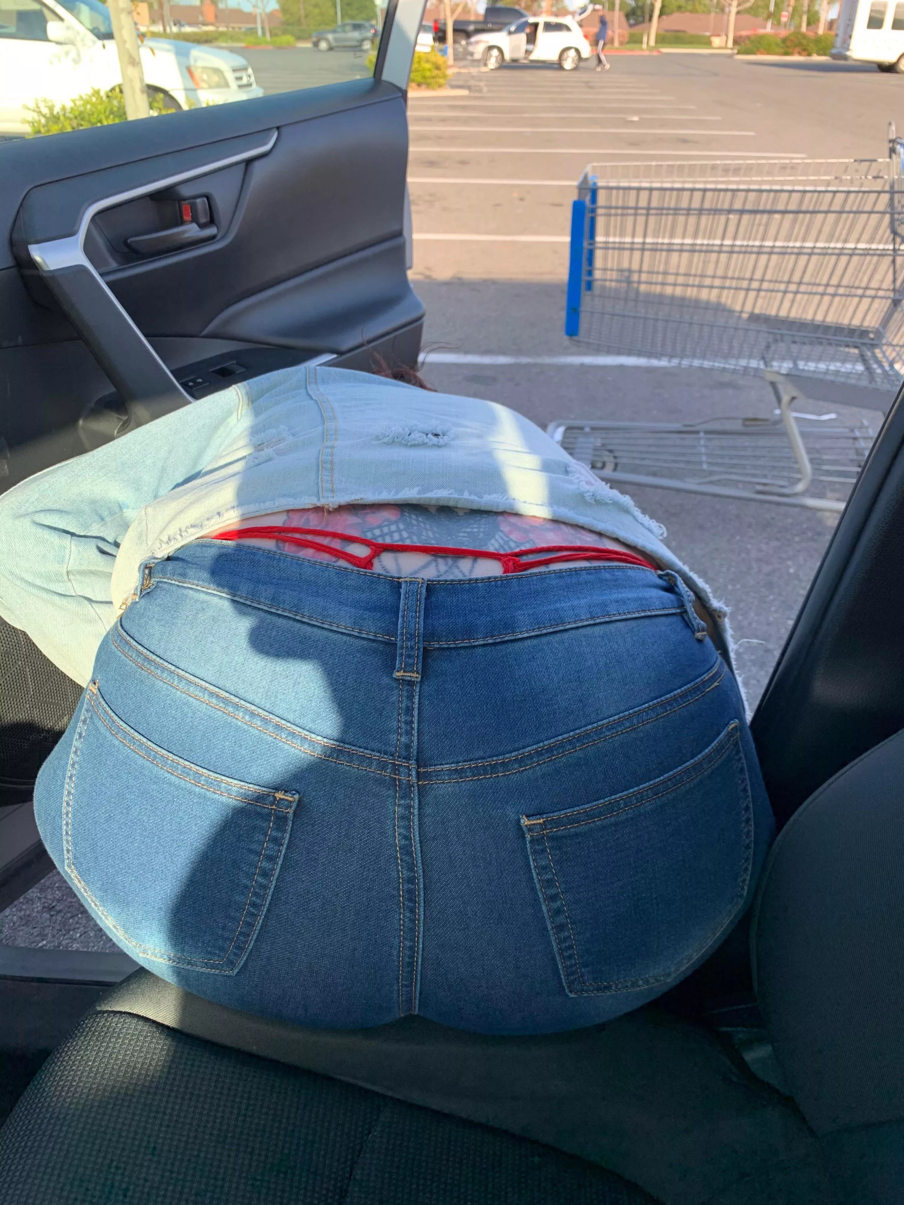 Looks like everyone will get a good look at my g string today 🙈