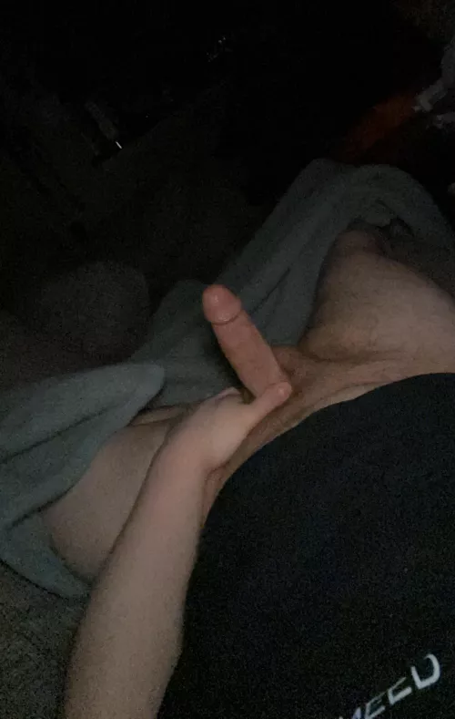 Lost power a few hours ago, anyone wanna keep me warm?