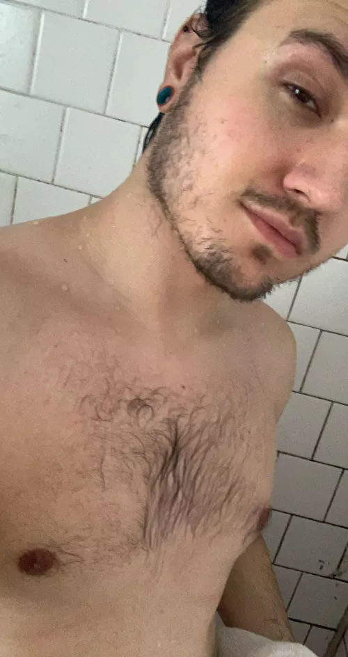 Love a good shower, now time to game.π