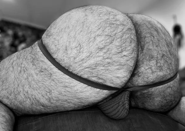 Love a hairy ass!!