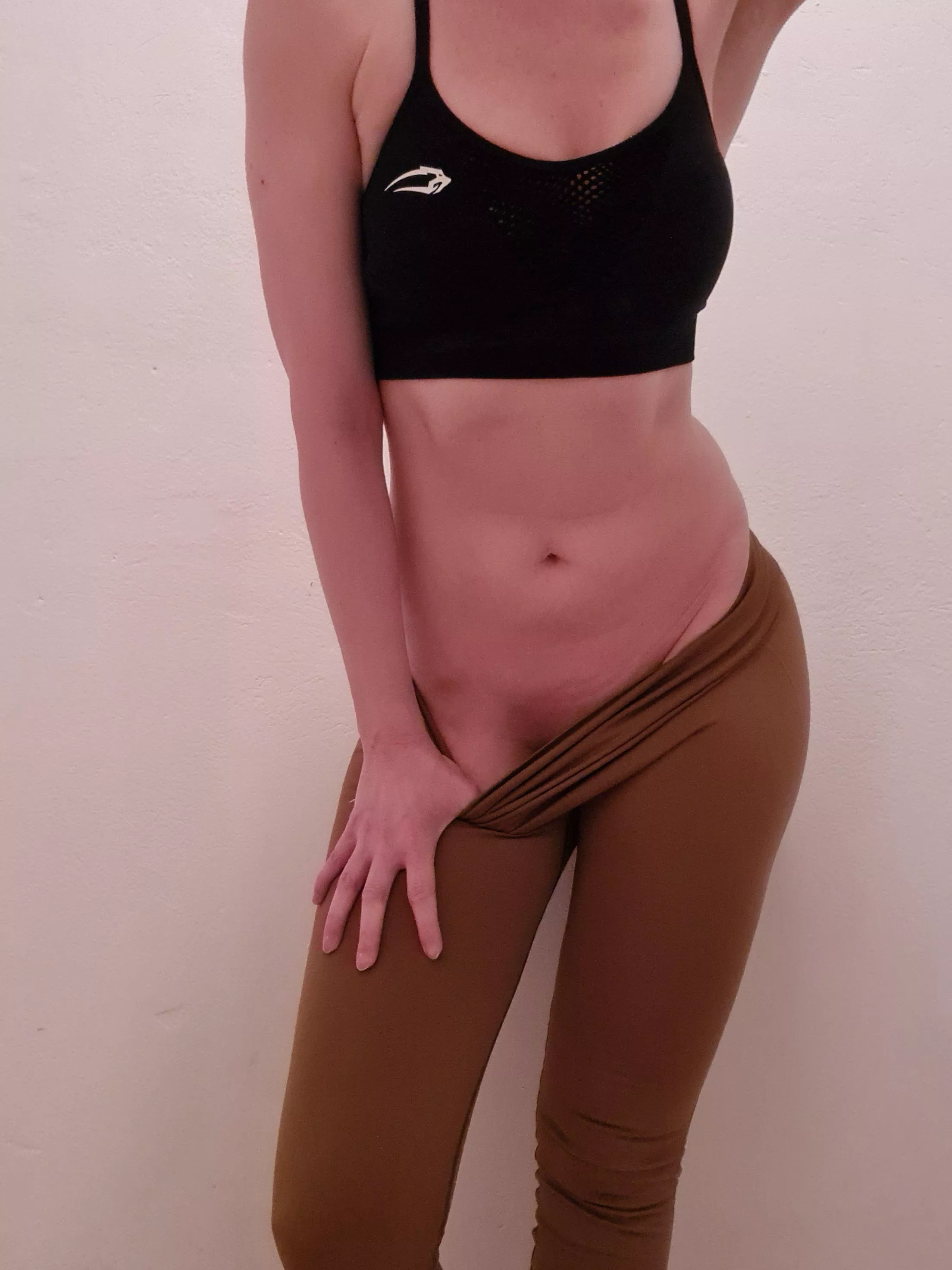 Love doing Yoga 😁🍑