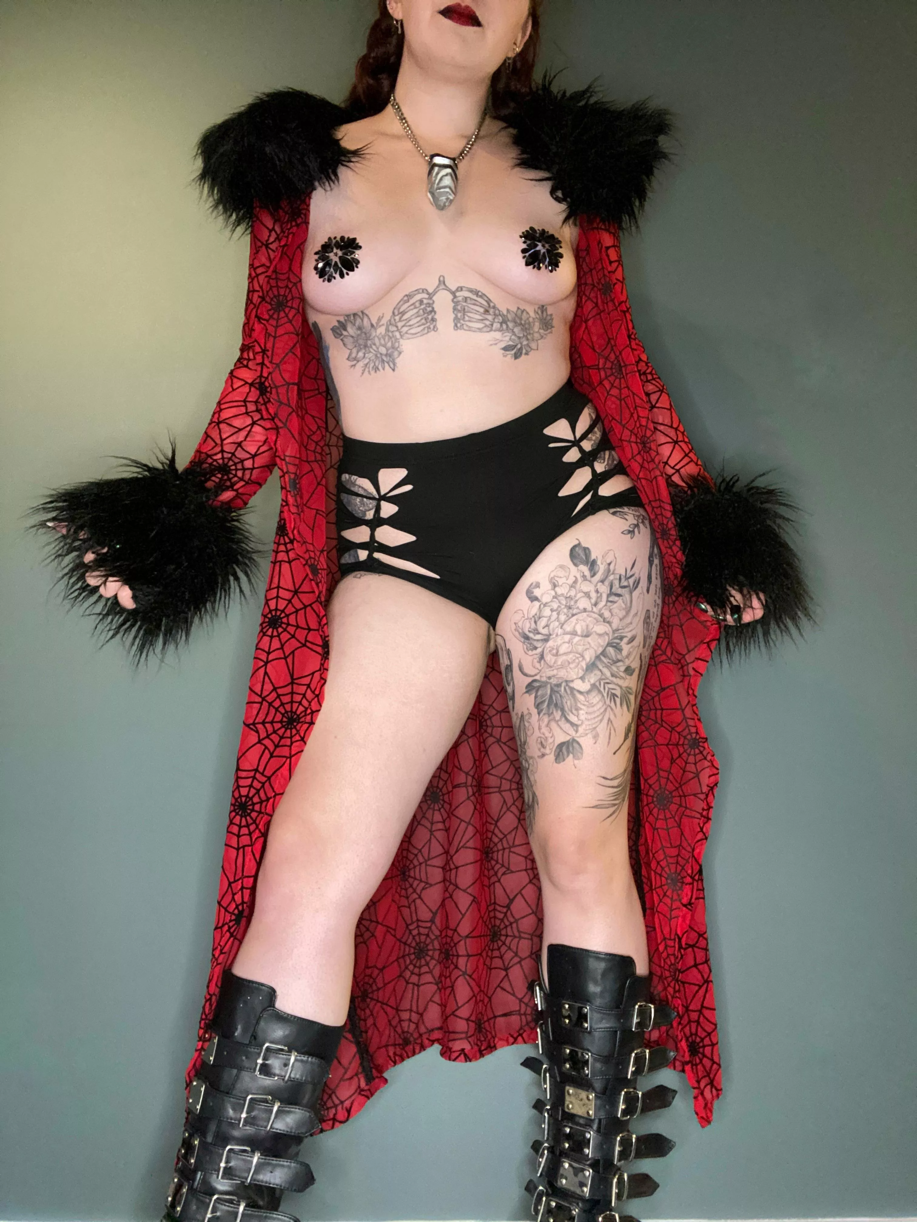 Love dressing up at home 🕷