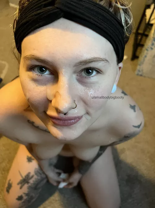 love getting loads on my face ;) most went into my throat though;)