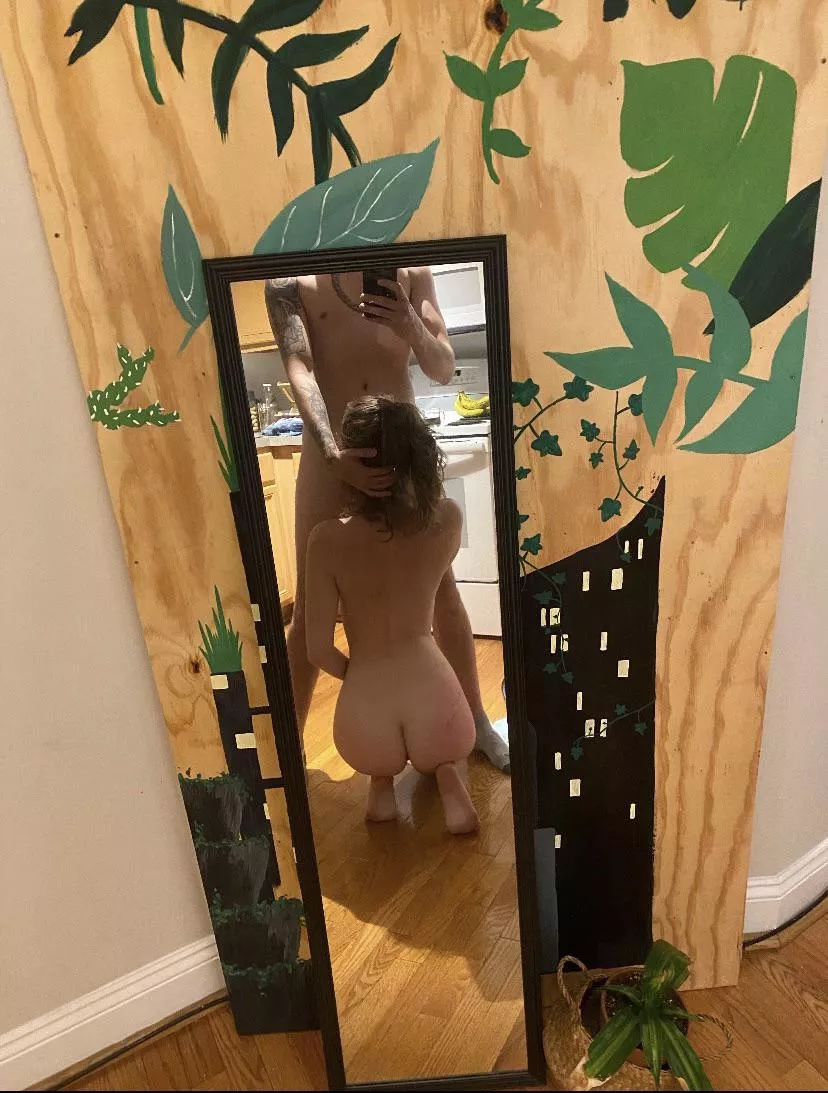 Love getting sucked off.