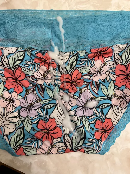 Love Hamper surprises.