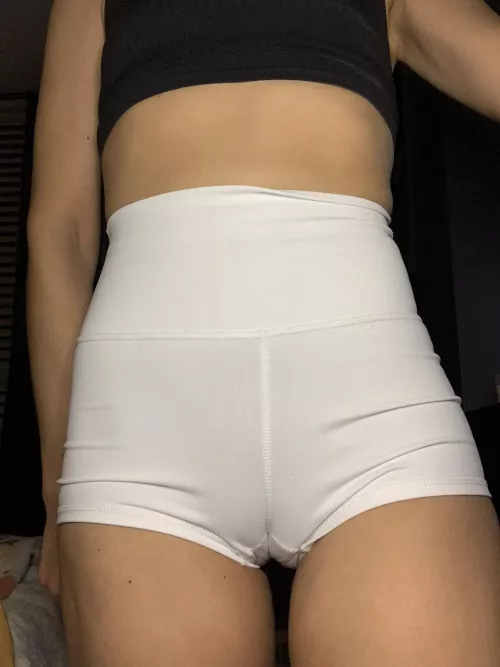 Love how these hug my lips, can you tell Iโm not wearing panties ๐