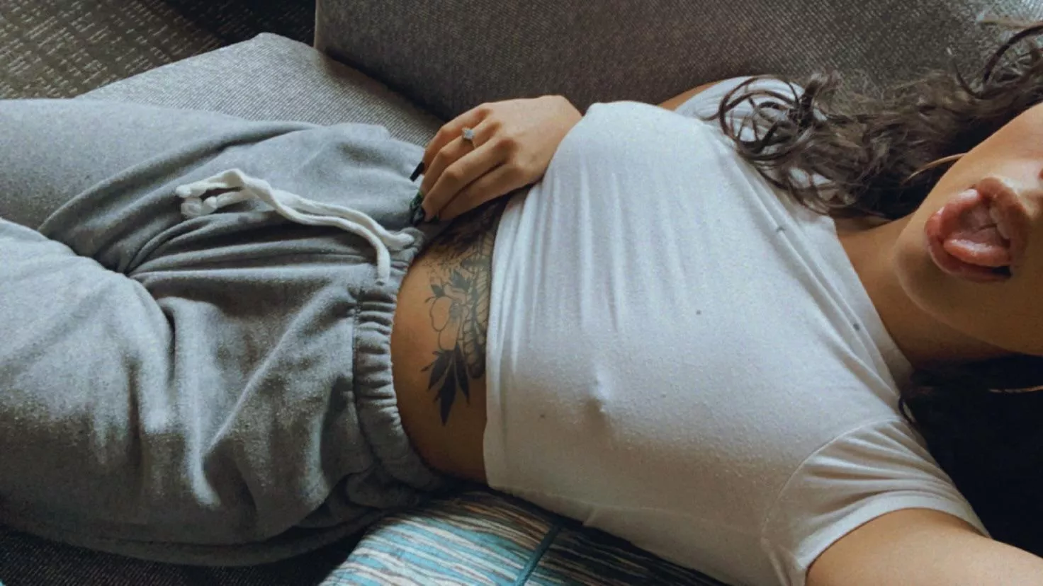 Love lounging AND running errands in this outfit … everyone just stares