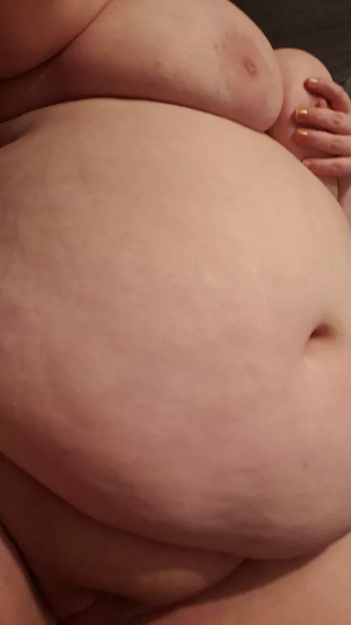 Love my smooth belly