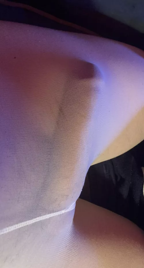 Love relaxing in tights & spandex