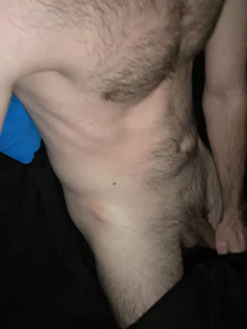Love seeing all you fit hairy guys. DM me and maybe we can see more of each other often ;)